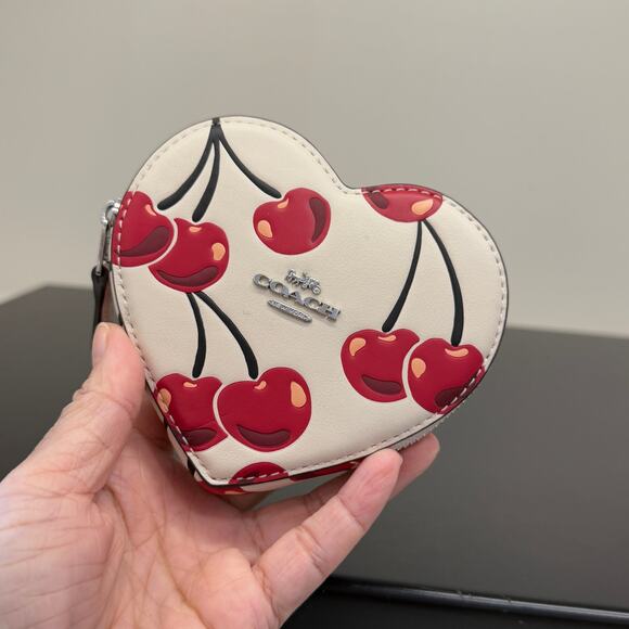 Last 1 ‼️Coach CZ477 Heart Coin Case With Cherry Print - Picture 1 of 7